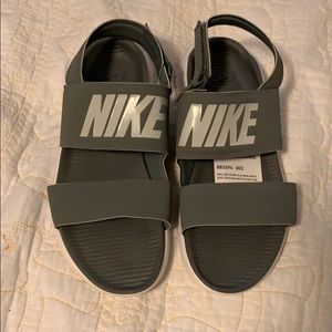 Nike Tanjun sandals!